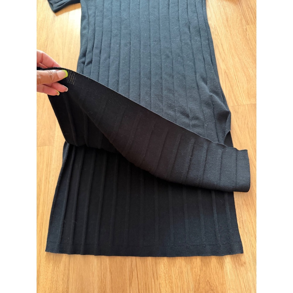 H&M Black Ribbed Knit Polo Midi Dress Short Sleeve V-Neck Side Slit Size Small - Picture 3 of 5
